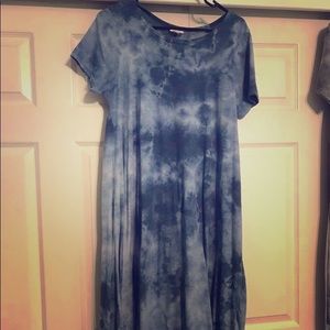 Lularoe Xs Blue tye dye Carly